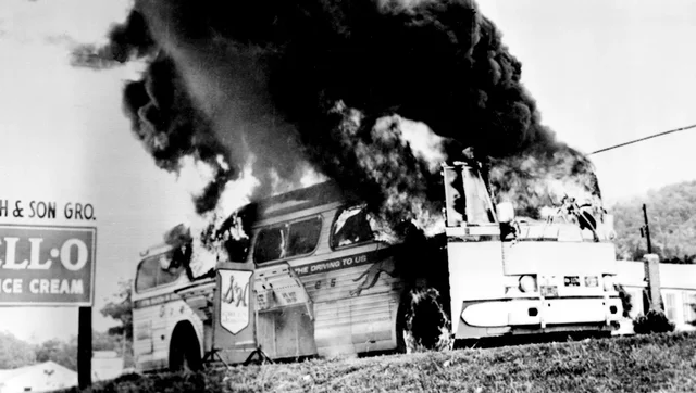 Freedom Rides Begin