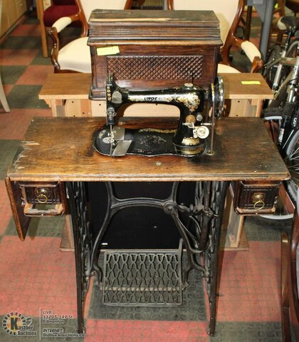 Singer Sewing Machine