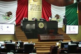 Creación de Comisión de Administración Pública