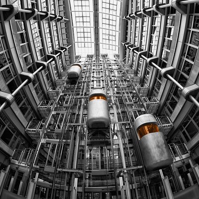 Timeline: L'ascensore e la sua Evoluzione