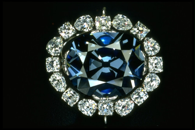 Hope Diamond Donated To Museum.