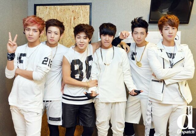 Дебют в группе