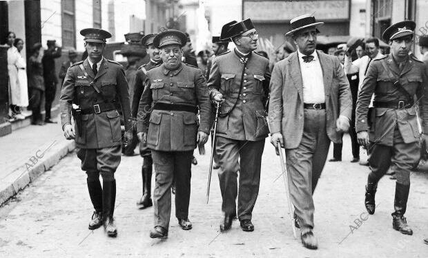 Golpe de Estado del general Sanjurjo en Sevilla.
