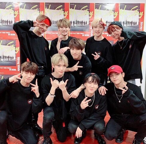 Дебют группы