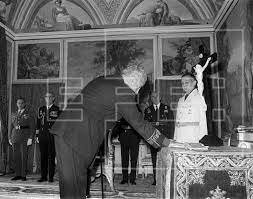 es creada la Comisión de Administración Pública (CAP), en 1965, que tiene como objetivos la eficiencia en el proceso de desarrollo económico y social, establecer técnicas de organización administrativa y preparación del personal gubernamental.