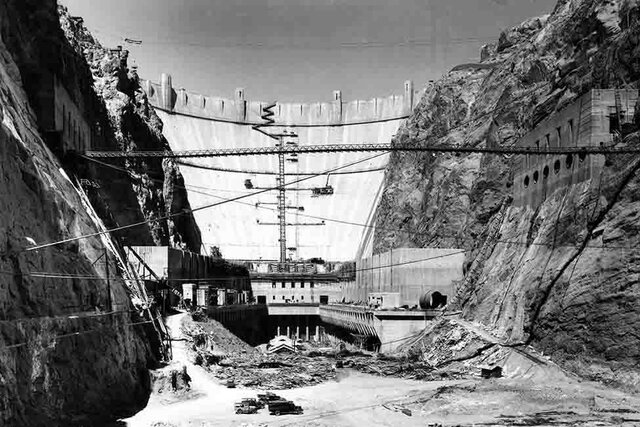 Construction of Hoover Dam