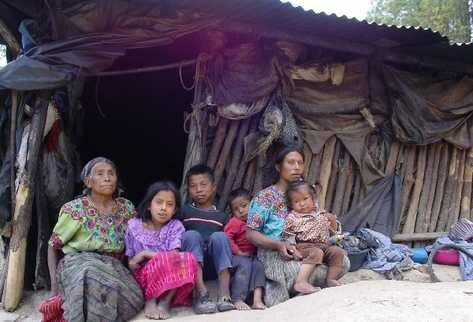 El IPM por etnicidad Indígena: 0.472; No indígena: 0.253