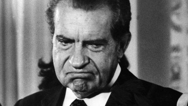 Watergate vs Nixon