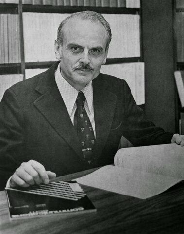 Década de 1970 Edgar Frank Codd modelo relacional