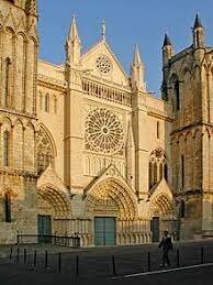Catedral Saint-Pierre de Poitiers