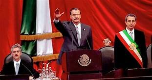 Vicente Fox gana las elecciones presidenciales