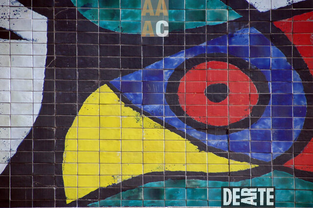 Mural del Palacio de Congresos de Madrid.  Miró