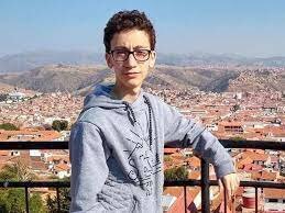 JOVEN ES ORO EN PANDEMIA