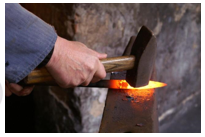 Corroyage des métaux (marteau-pillon)