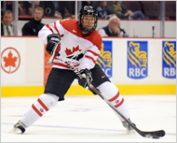 Woman scores in men's hockey