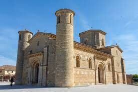 Iglesia de San Martín de Tours (románico)
