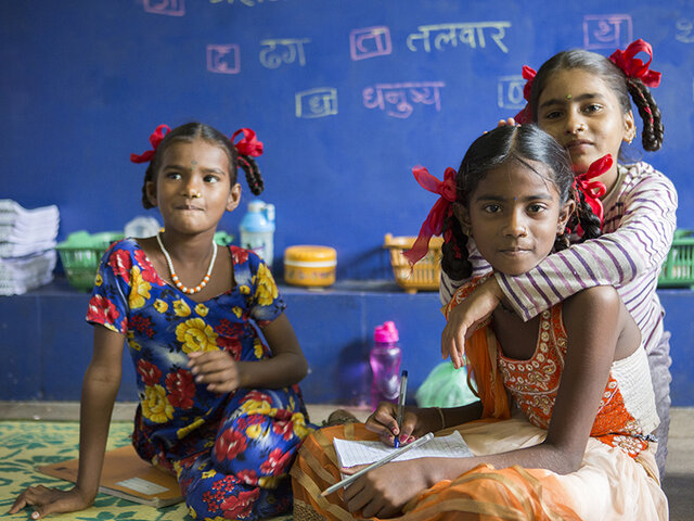 Asamblea General de las Naciones Unidas adopta la Convención sobre los derechos de las personas con discapacidad.