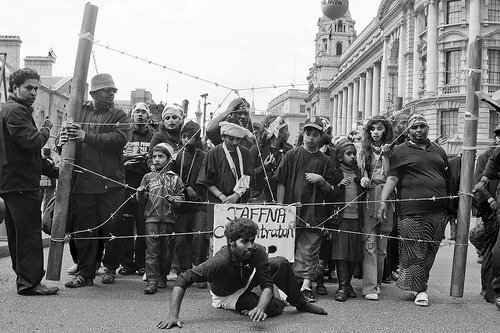 Moshe the Beadle returns