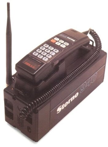 Ericsson lanza el sistema NMT 450 (Nordic Mobile Telephony 450 MHz)