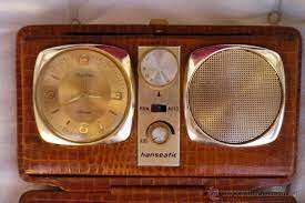Primer ràdio rellotge.