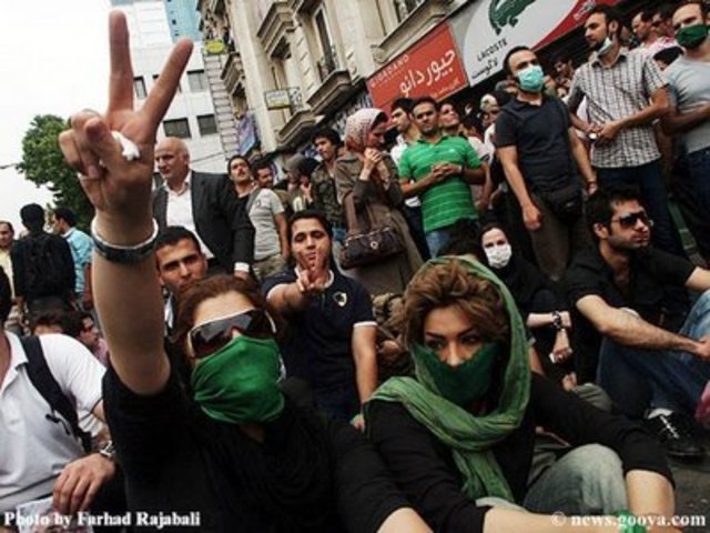 Iranians Defy Government