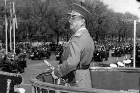 Depuració dels funcionaris públics, així com també dels mestres i mestresses. (Esdeveniments)