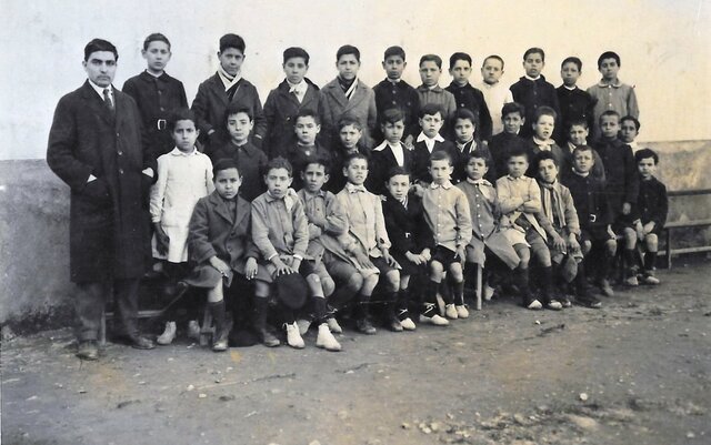 1939 (març) Depuració dels funcionaris públics, així com també dels mestres i mestresses.