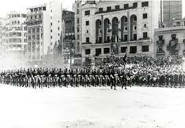 Derogació del decret d’estat de guerra (en vigor des de 1936).