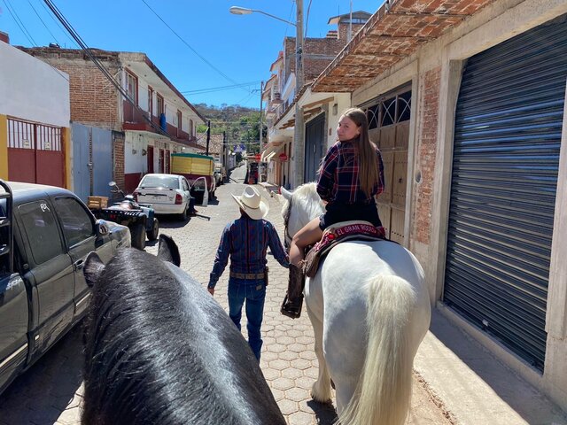 Quitupan, Mexico. Matando un Caballo