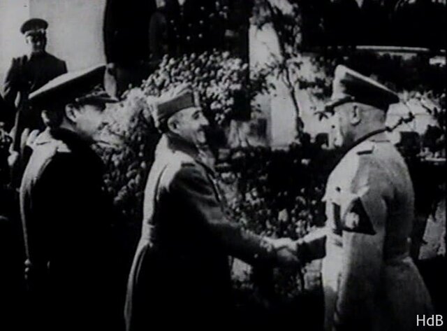 Mussolini i Franco signen un tractat secret