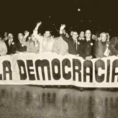 Timeline: La Transición Democrática.