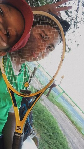 Break the strings of my tennis racket