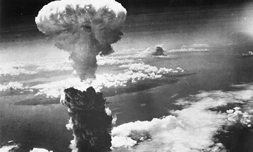 Bombing Nagasaki and Hiroshima