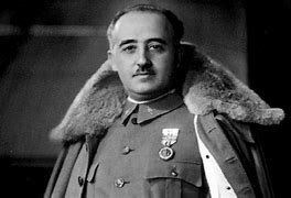 Franco és nomenat cap d’estat i generalísimo
