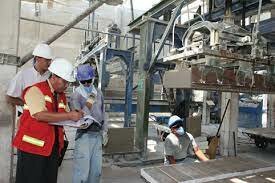 1970, distintas disciplinas se sumaron para aportar conocimientos relativos al hombre en su medio ambiente laboral.