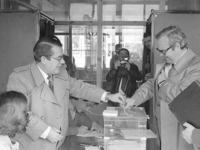 ELECCIONES GENERALES Y MUNICIPALES