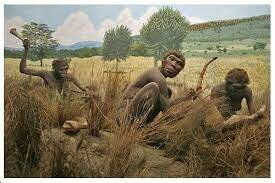 PALEOLÍTICO INFERIOR CERCA DE 300 MIL ANOS ATRÁS