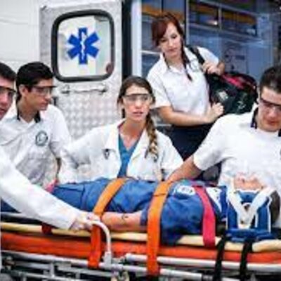 Timeline: Historia de atencion prehospitalaria en Cuenca.