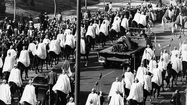 Aprovació del gobern per dur a terme l'exhumació i reubicació de Franco