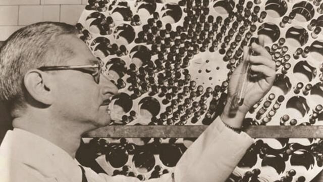 primeira experiência de vacinação em massa contra a Poliomielite no Brasil