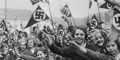 Los Aliados (excepto los soviéticos) le declaran la guerra a Japón