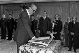 CALVO SOTELO JURA SU CARGO COMO PRESIDENTE DEL GOBIERNO