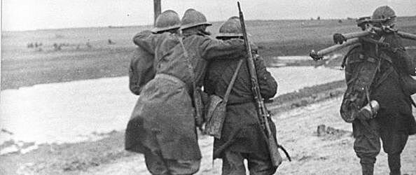 Las fuerzas republicanas derrotan a las tropas italianas en la batalla de Guadalajara.