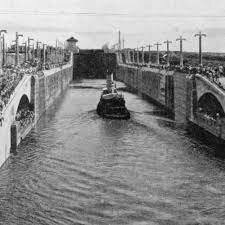 Obertura del Canal de Panamà