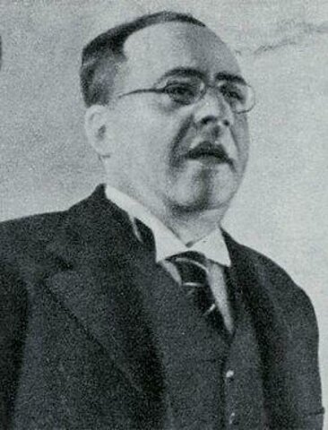 El gobierno de Negrín abandona Barcelona y se dirige a Figueras (Gerona) poco antes de que la capital catalana cayera en manos franquistas.