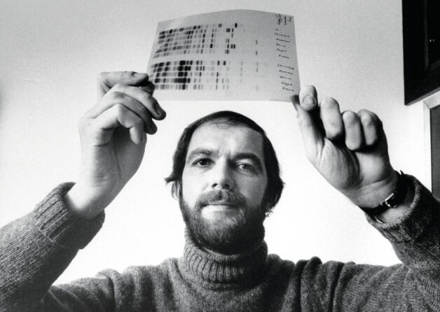 Alec Jeffreys- ADN mini satélite.