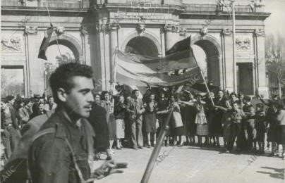 El día 28 entran las tropas franquistas en Madrid.