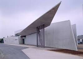 Vitra Fire Station (Zaha Hadid)