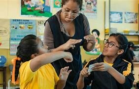 2000 T-1134 Corte protege los derechos del niño con discapacidad auditiva