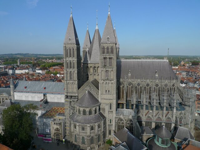 Catedral de Tournai, Bélgica, h. 1171-1213